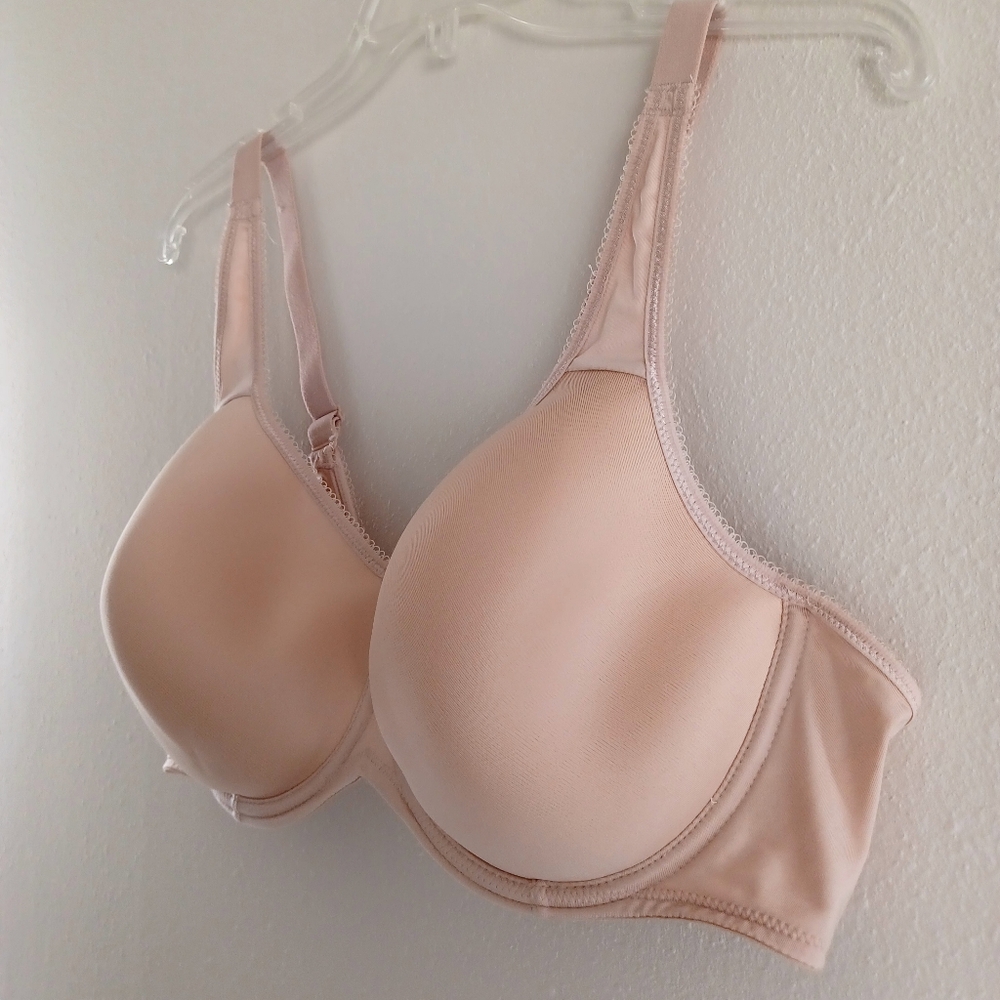 Wacoal Basic Beauty Spacer Underwire Full-Busted Bra, Size 44D - Picture 5 of 16